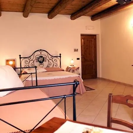 Oda ve Kahvaltı Cascina Minot Pocapaglia